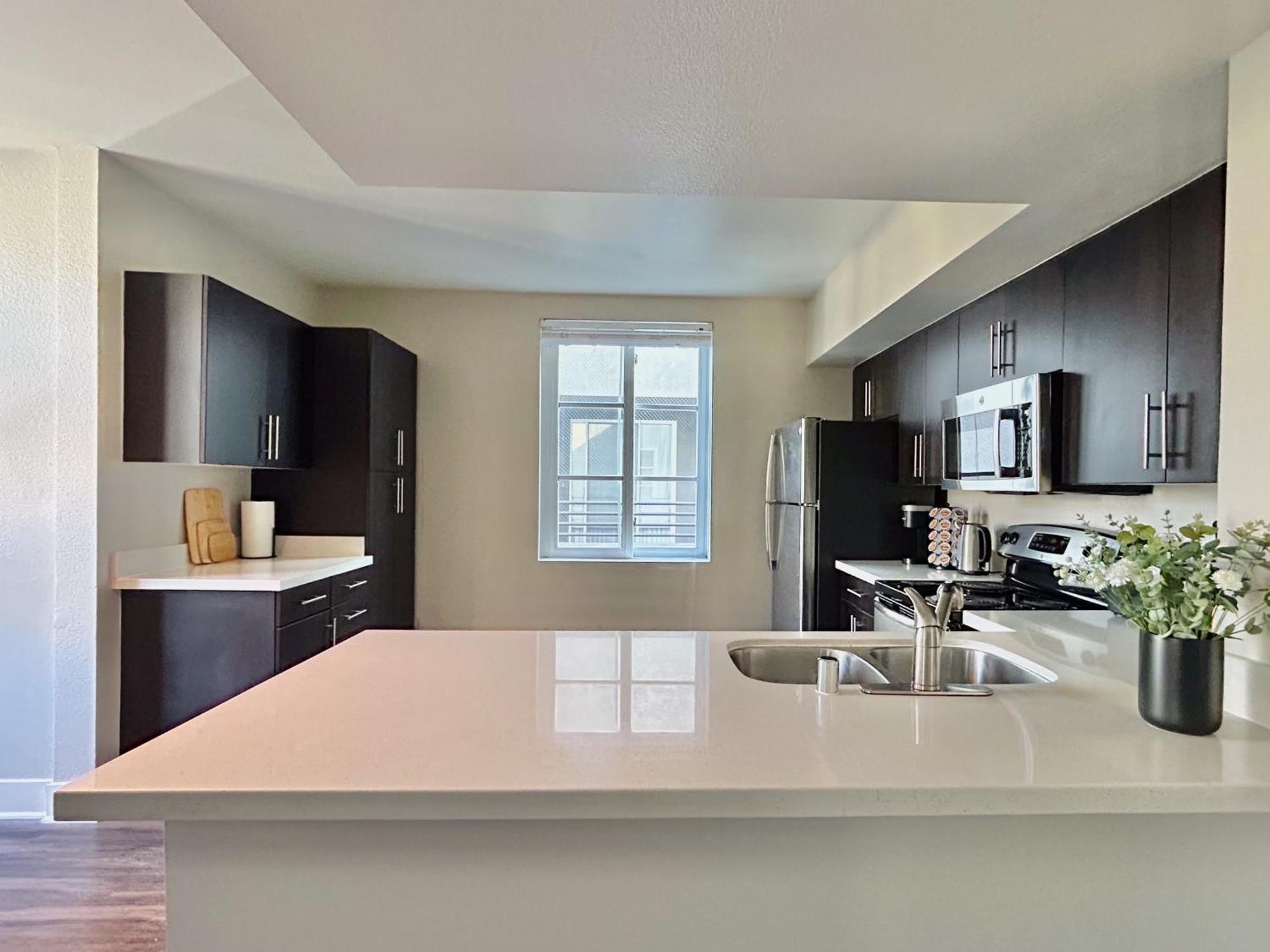 2Bd 2Ba Santa Monica Apartment With Relaxing Pool View Los Angeles Dış mekan fotoğraf