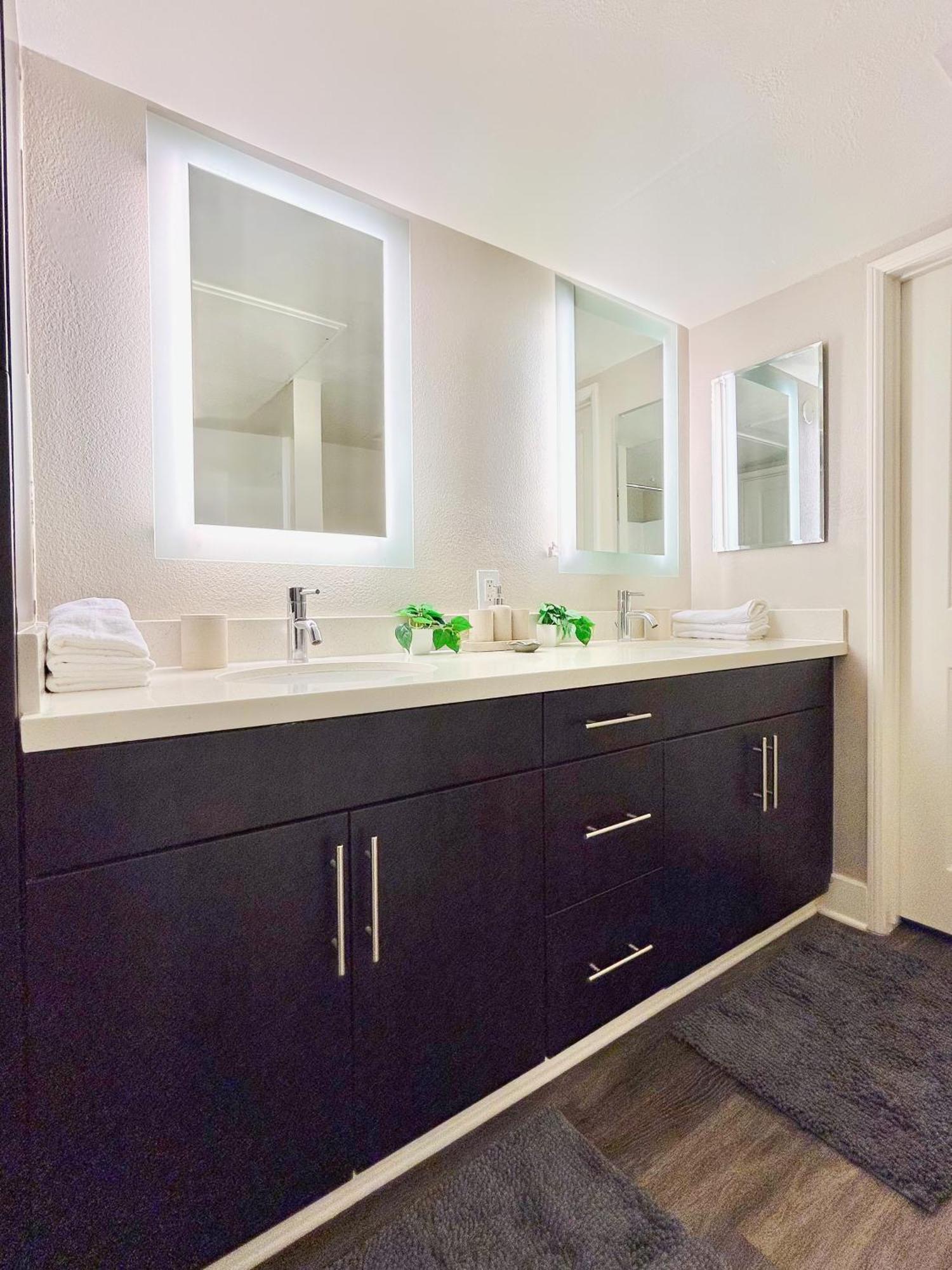 2Bd 2Ba Santa Monica Apartment With Relaxing Pool View Los Angeles Dış mekan fotoğraf