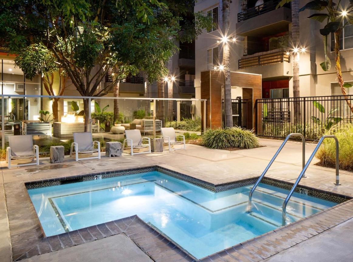 2Bd 2Ba Santa Monica Apartment With Relaxing Pool View Los Angeles Dış mekan fotoğraf